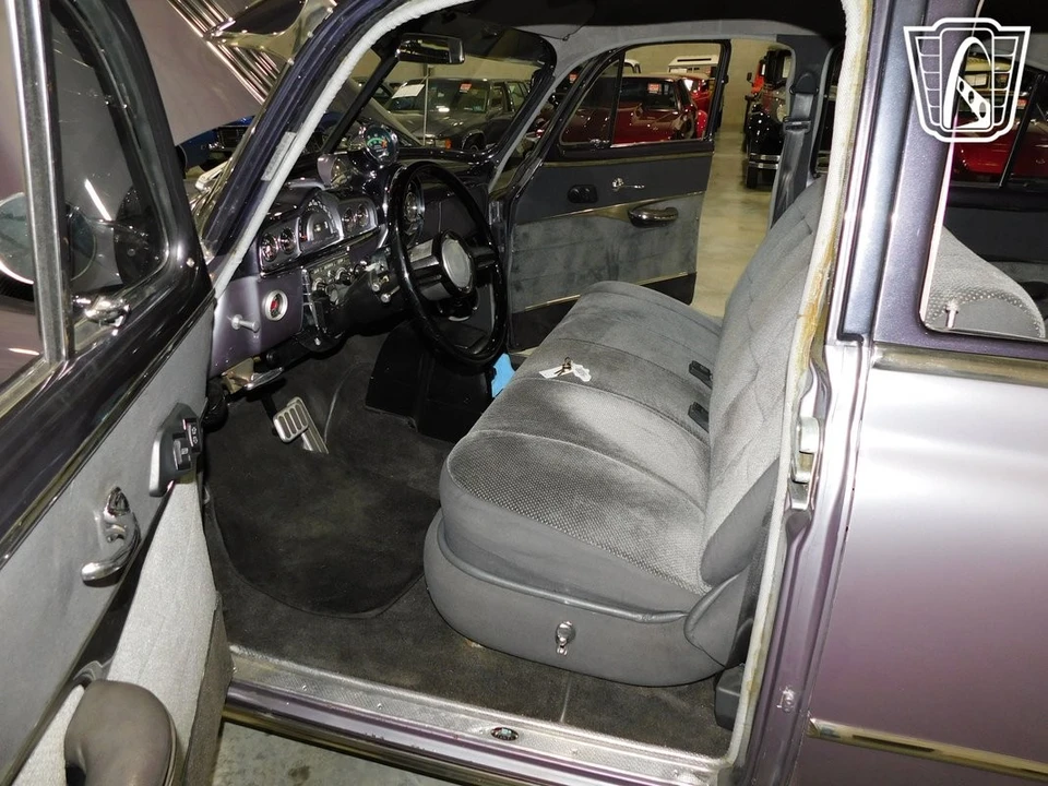 1949 Pontiac Chieftain - Image 7 of 12