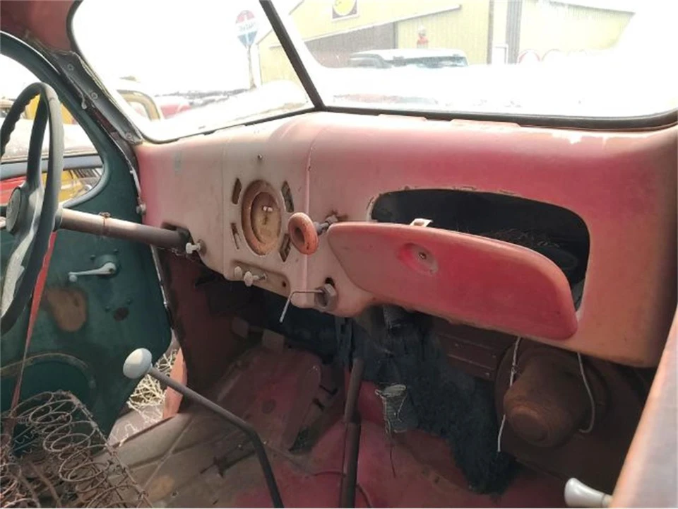 1949 Reo - Image 10 of 12