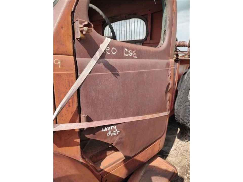 1949 Reo - Image 5 of 12