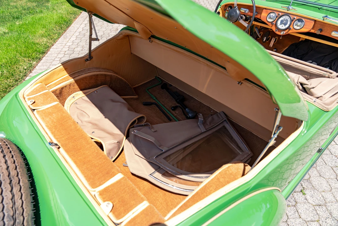 1949 Riley - Image 8 of 31
