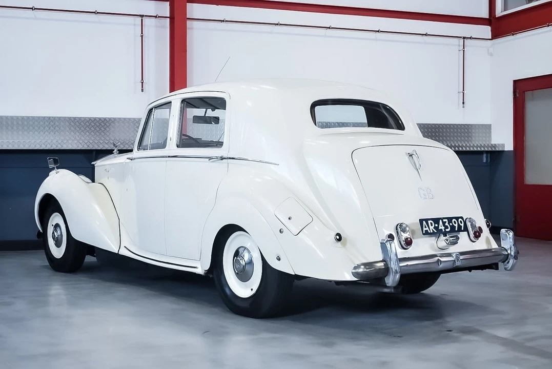 1949 Rolls-Royce Silver Dawn - Image 15 of 30