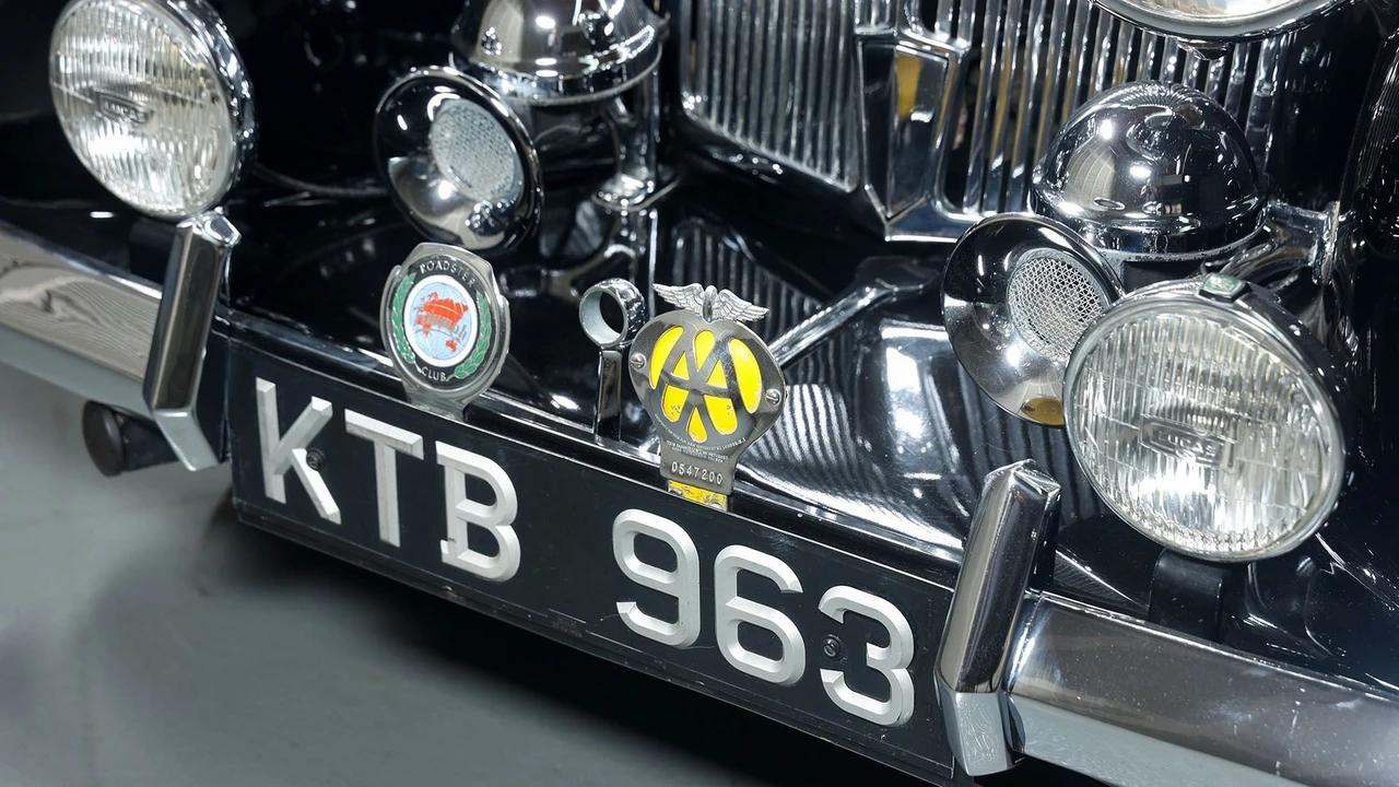 1949 Triumph 2000 Roadster - Image 6 of 31