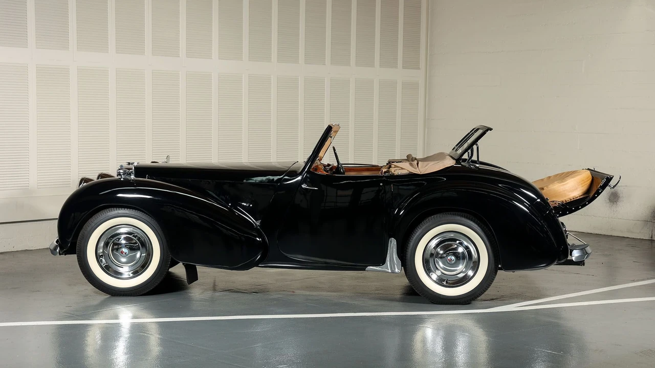 1949 Triumph 2000 Roadster - Image 3 of 31