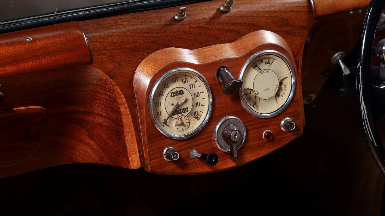 1949 Triumph 2000 Roadster - Image 11 of 31
