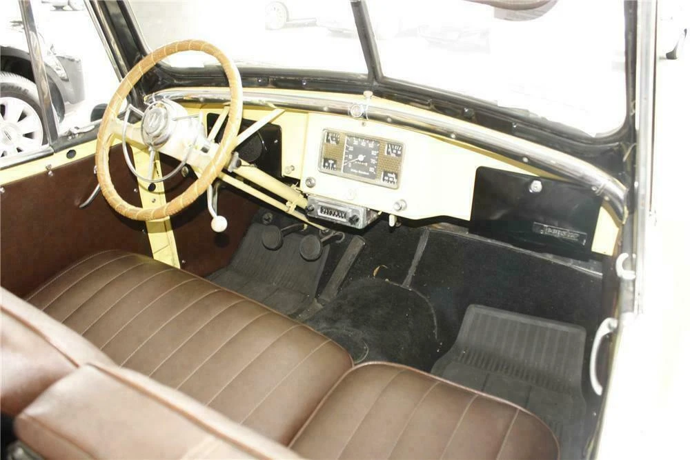 1949 Willys Jeepster - Image 4 of 5