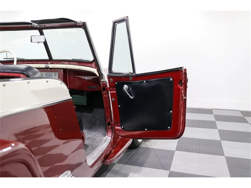 1949 Willys Jeepster - Image 17 of 28