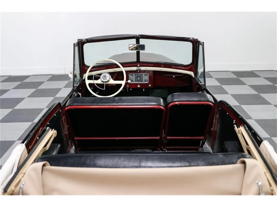 1949 Willys Jeepster - Image 21 of 28