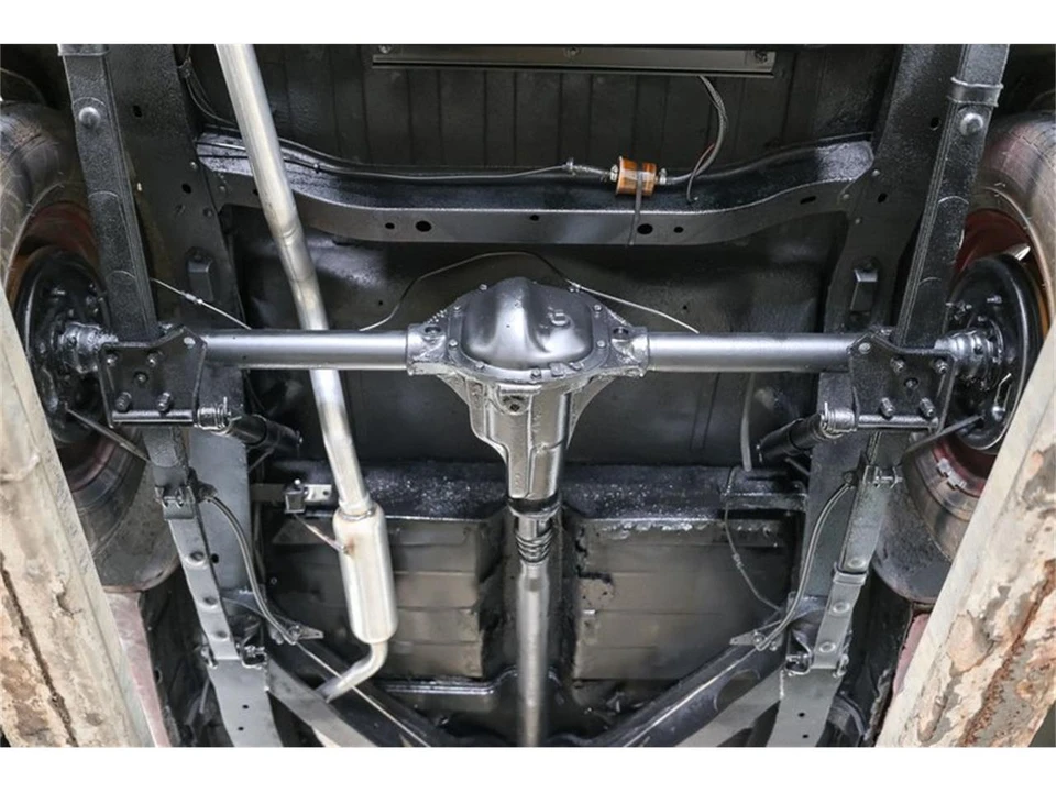 1949 Willys Jeepster - Image 25 of 28