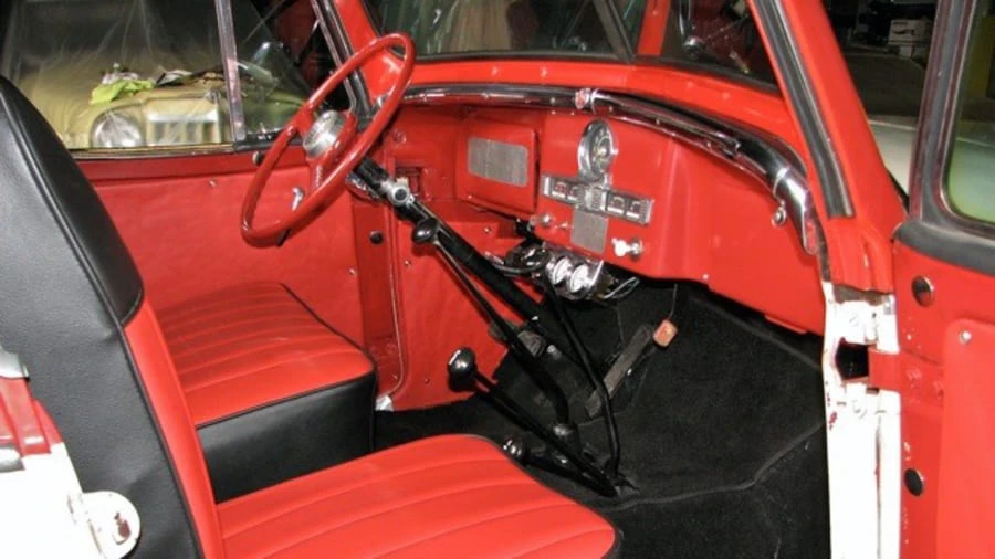 1949 Willys Jeepster - Image 5 of 9