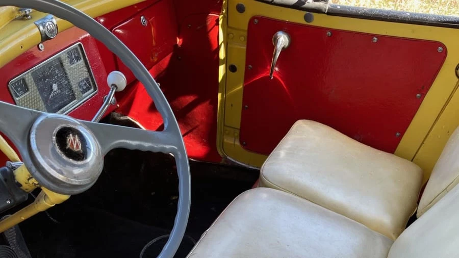1949 Willys Jeepster - Image 3 of 10