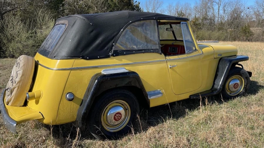 1949 Willys Jeepster - Image 9 of 10