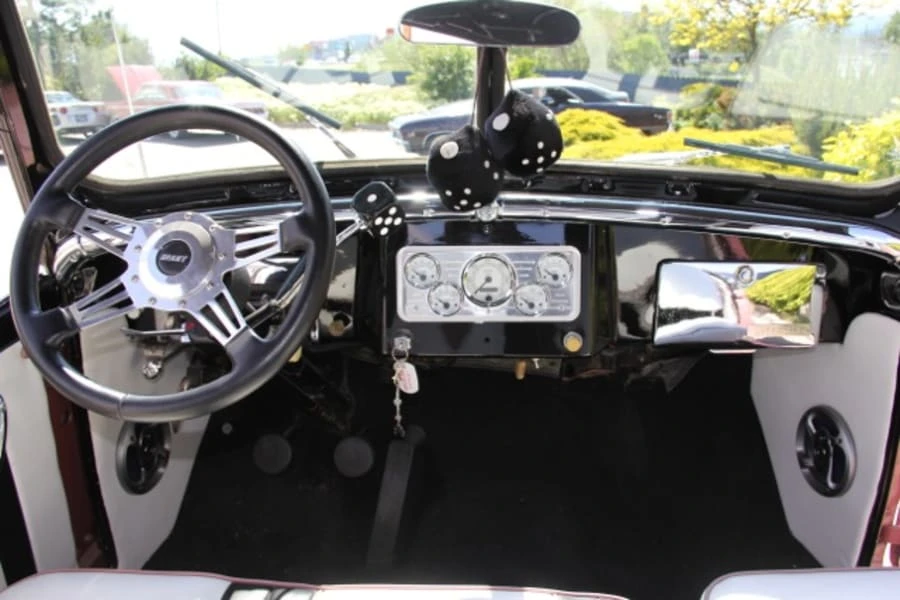 1949 Willys Jeepster - Image 6 of 8