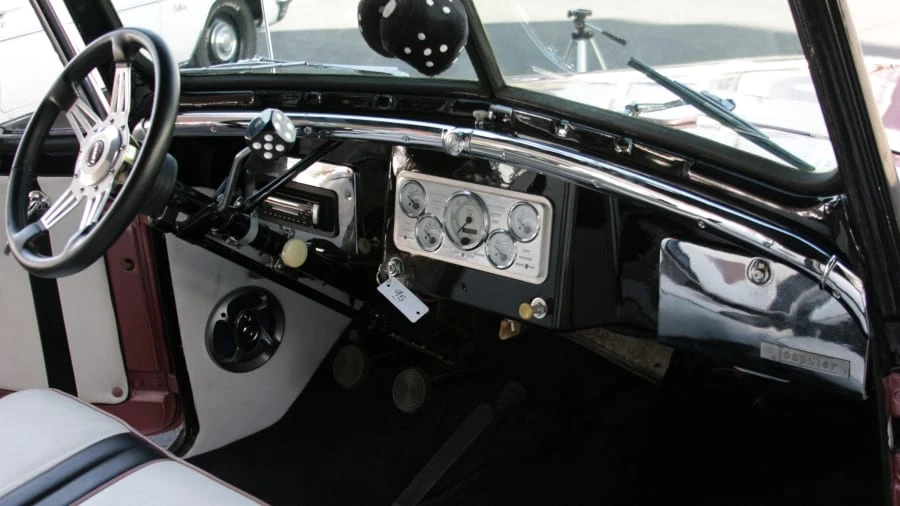 1949 Willys Jeepster - Image 7 of 8