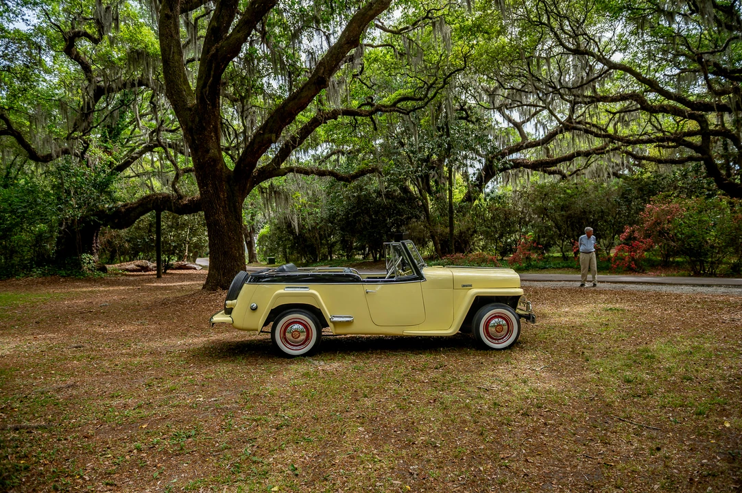 1949 Willys Jeepster - Image 9 of 31