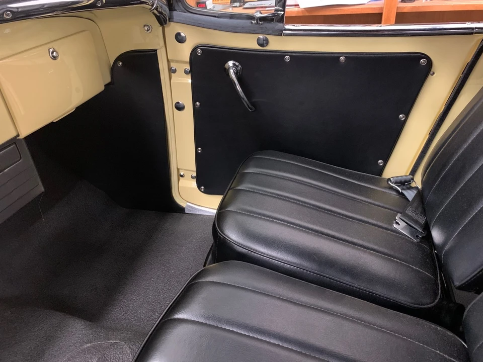 1949 Willys Jeepster - Image 28 of 31