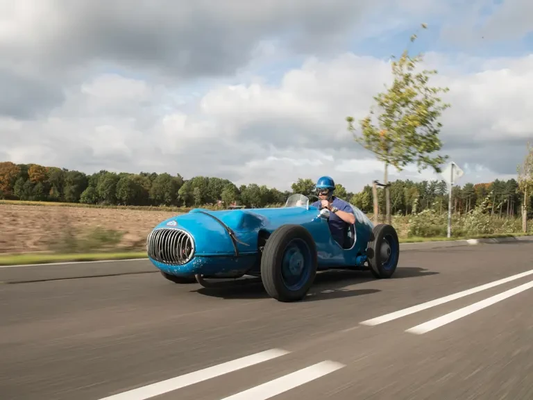 1950 Panhard - Image 15 of 31