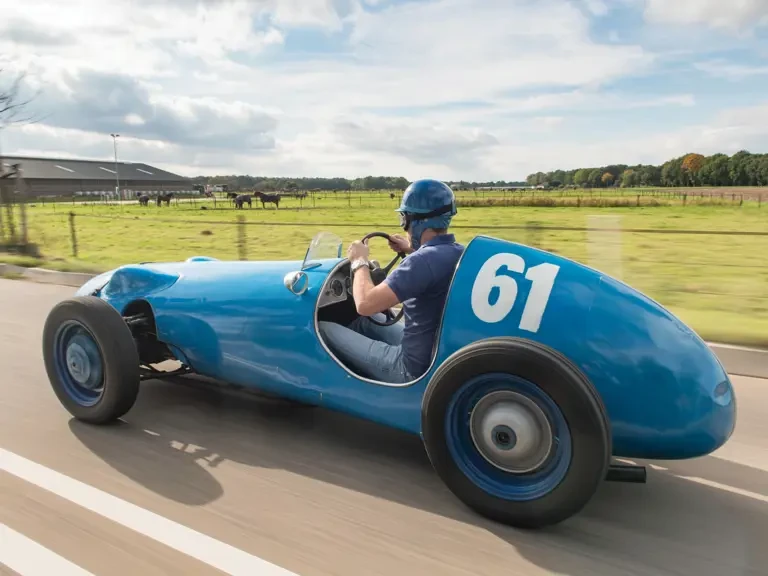1950 Panhard - Image 16 of 31
