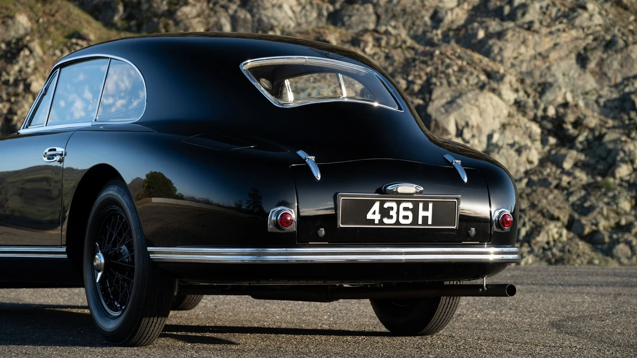 1950 Aston Martin DB1 & DB2 & DB2/4 & DB Mark III - Image 27 of 31