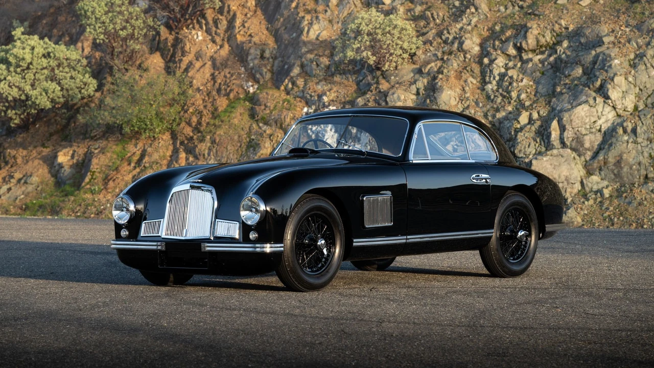 1950 Aston Martin DB1 & DB2 & DB2/4 & DB Mark III - Image 17 of 31