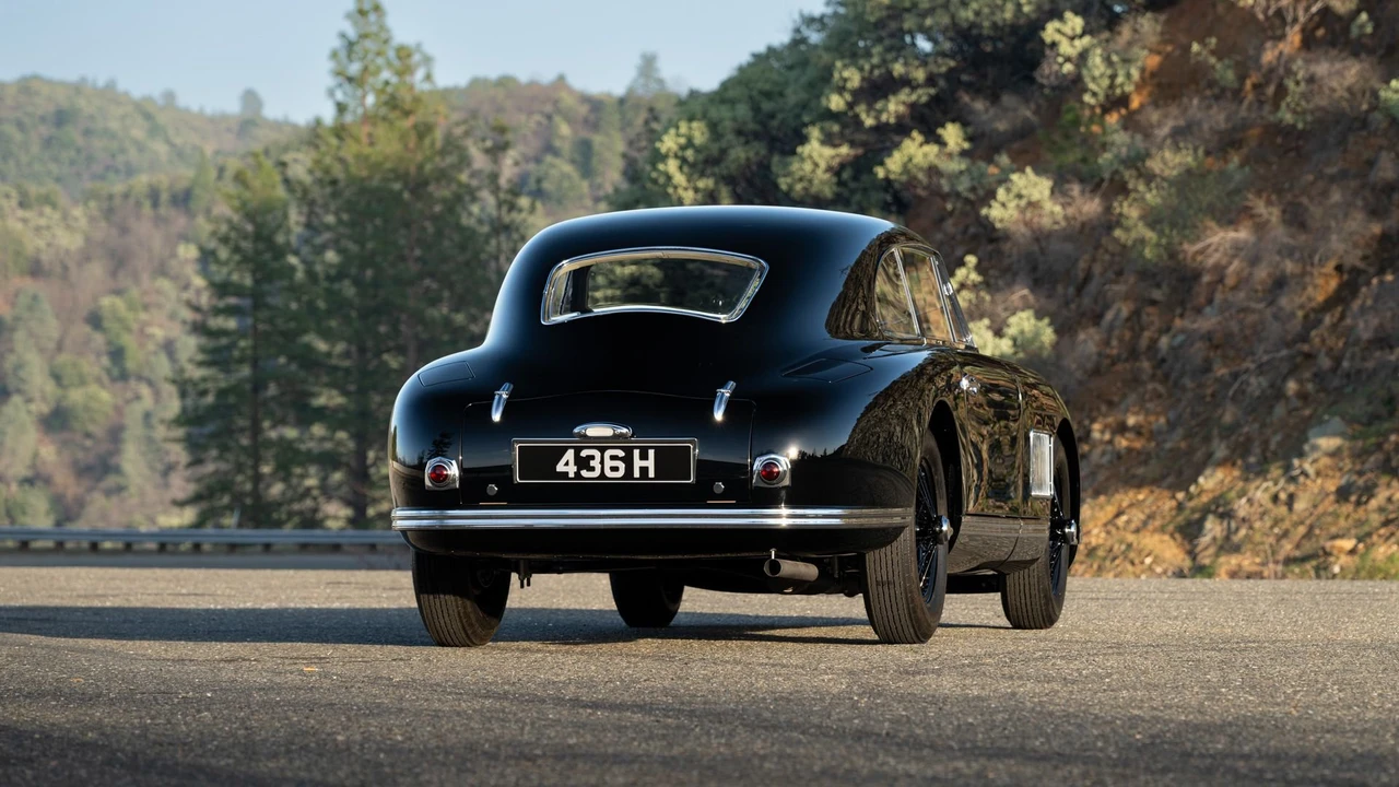 1950 Aston Martin DB1 & DB2 & DB2/4 & DB Mark III - Image 13 of 31