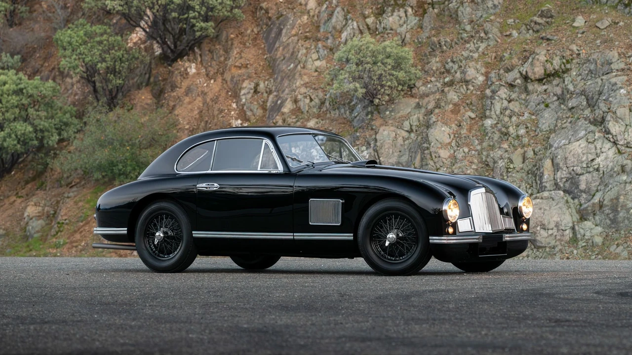 1950 Aston Martin DB1 & DB2 & DB2/4 & DB Mark III - Image 24 of 31