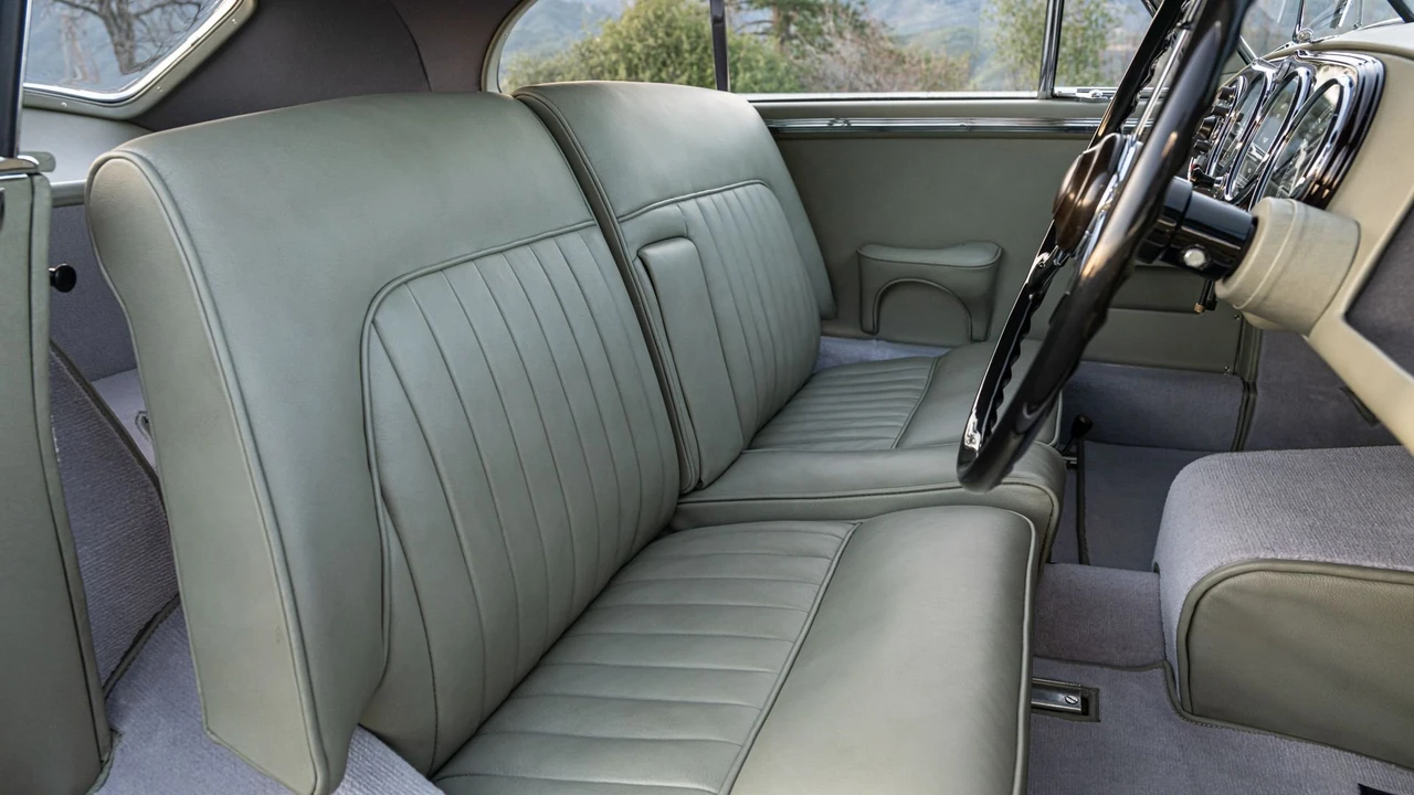 1950 Aston Martin DB1 & DB2 & DB2/4 & DB Mark III - Image 9 of 31