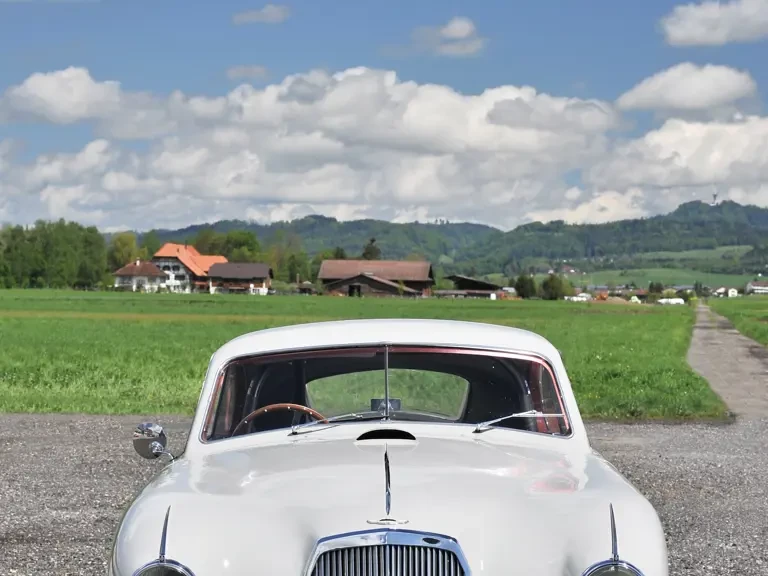 1950 Aston Martin DB1 & DB2 & DB2/4 & DB Mark III - Image 17 of 27