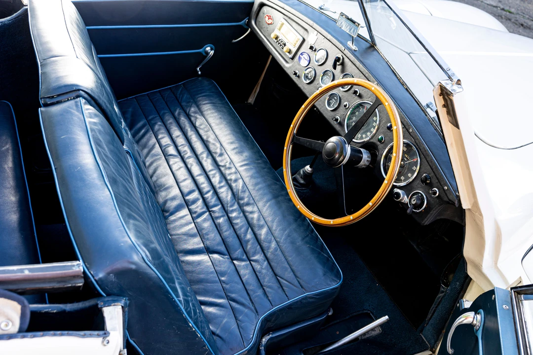 1950 Aston Martin DB1 & DB2 & DB2/4 & DB Mark III - Image 14 of 31