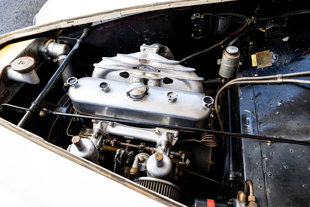 1950 Aston Martin DB1 & DB2 & DB2/4 & DB Mark III - Image 16 of 31