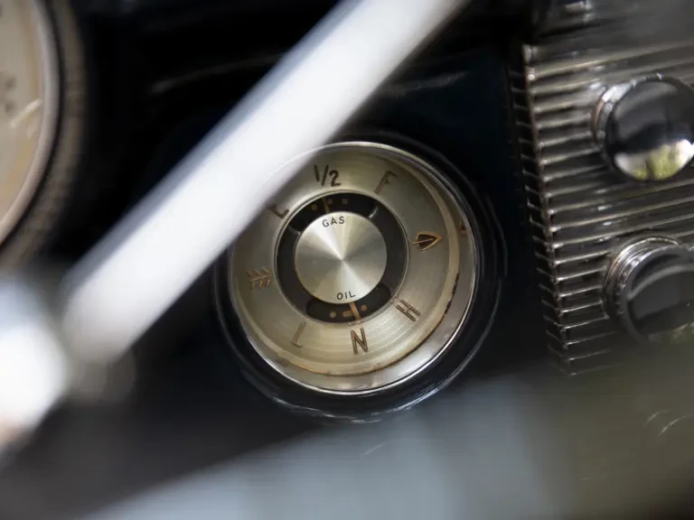 1950 Buick Roadmaster - Image 30 of 31