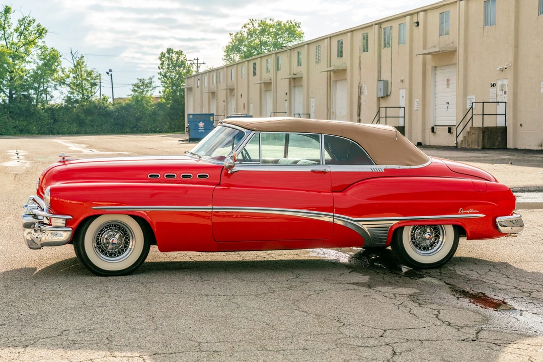 1950 Buick Roadmaster - Image 3 of 31
