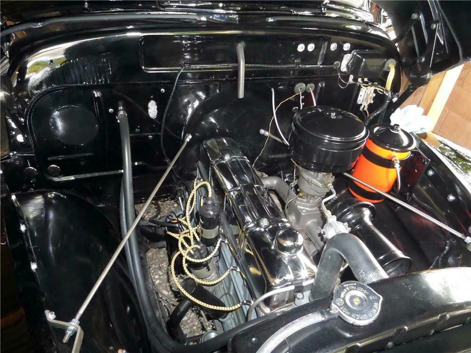 1950 Chevrolet Suburban 3rd Gen - Image 3 of 5