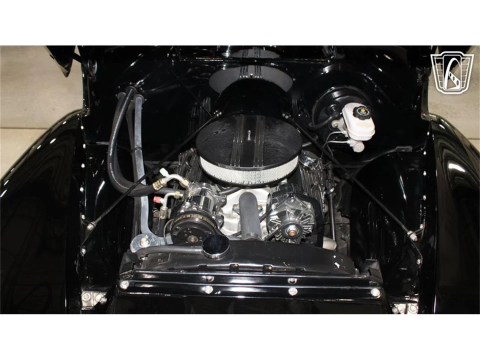 1950 Chevrolet Advance Design - Image 2 of 31