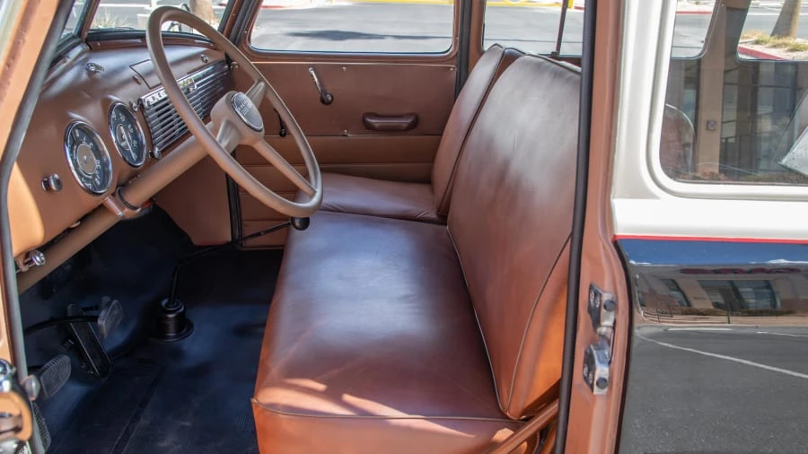 1950 Chevrolet Suburban 3rd Gen - Image 4 of 20