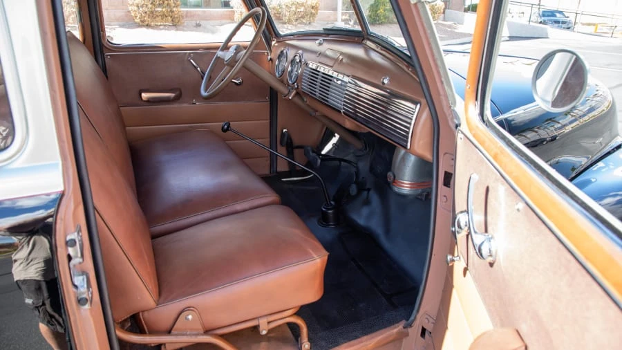 1950 Chevrolet Suburban 3rd Gen - Image 5 of 20
