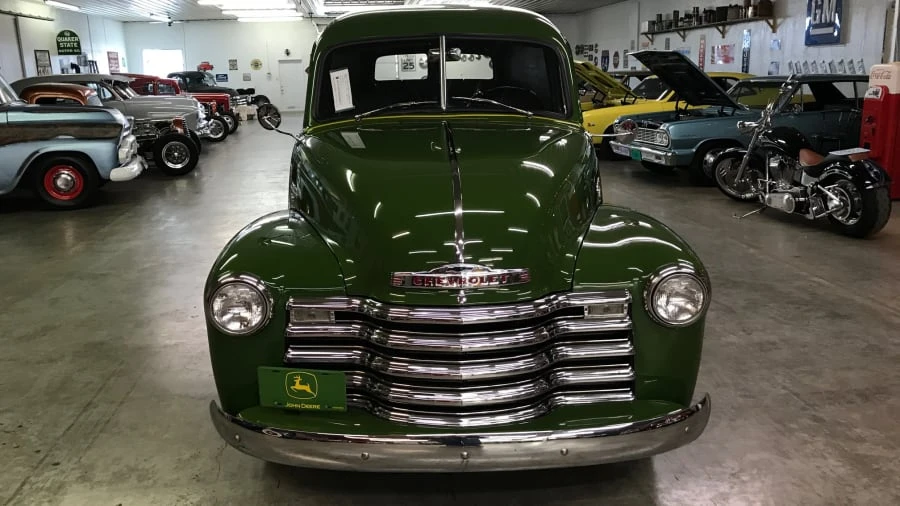 1950 Chevrolet Suburban 3rd Gen - Image 2 of 10