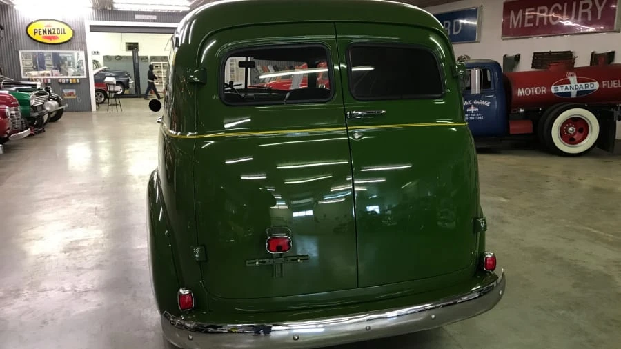 1950 Chevrolet Suburban 3rd Gen - Image 9 of 10