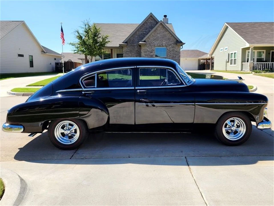 1950 Chevrolet Special & Deluxe & Fleetline - Image 2 of 12