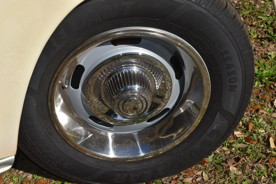 1950 Chevrolet Special & Deluxe & Fleetline - Image 10 of 31
