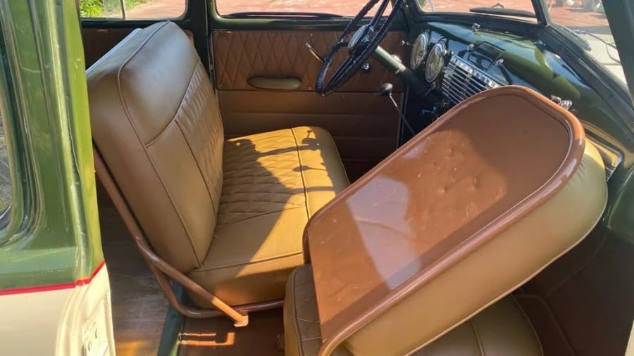 1950 Chevrolet Suburban 3rd Gen - Image 5 of 16