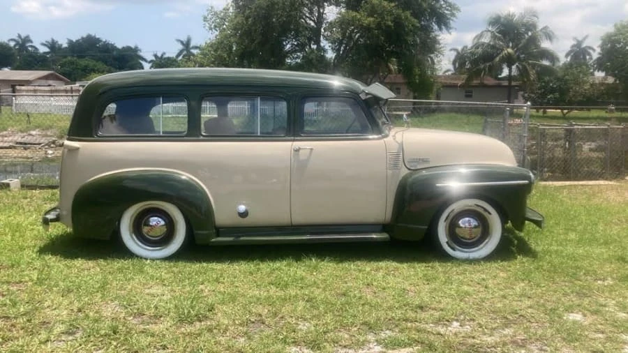 1950 Chevrolet Suburban 3rd Gen - Image 2 of 16