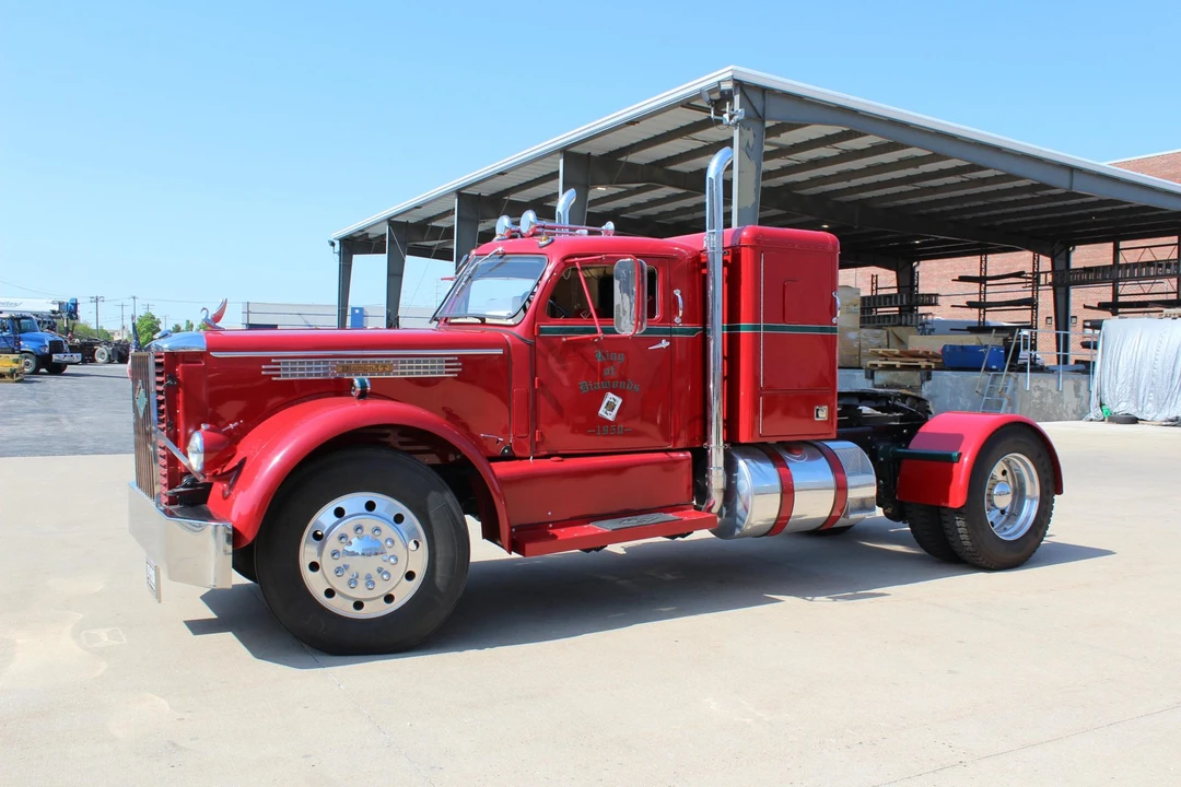1950 Diamond T - Image 4 of 31