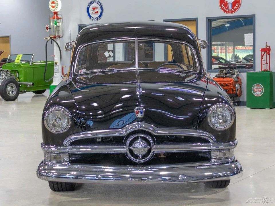 1950 Ford Country Squire - Image 2 of 24