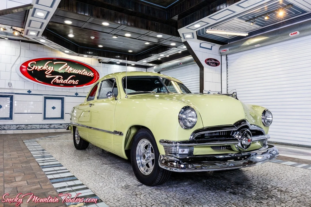 1950 Ford Standard & Deluxe & Super Deluxe - Image 14 of 21