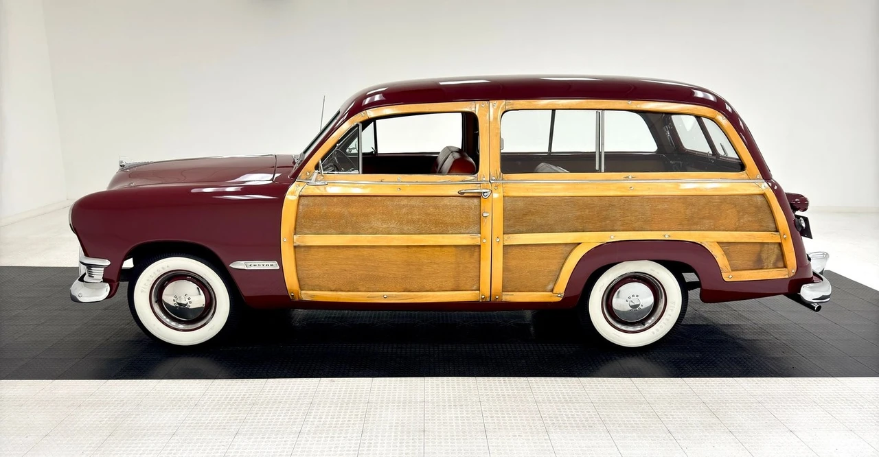 1950 Ford Country Squire - Image 2 of 31