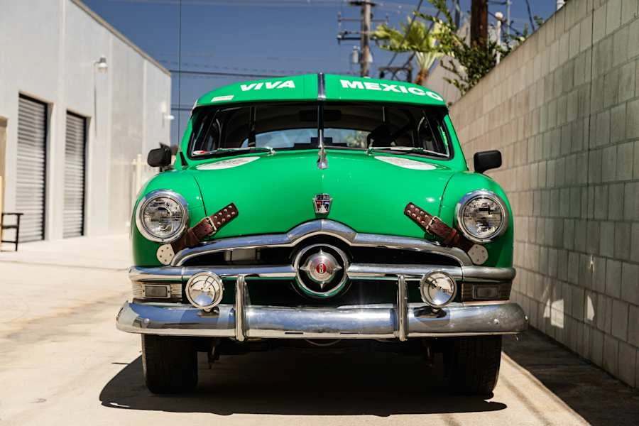 1950 Ford Standard & Deluxe & Super Deluxe - Image 4 of 31