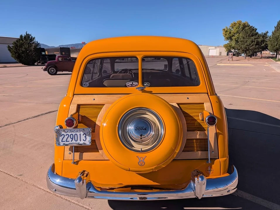 1950 Ford Country Squire - Image 9 of 20