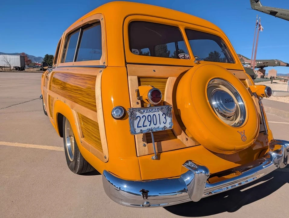1950 Ford Country Squire - Image 10 of 20