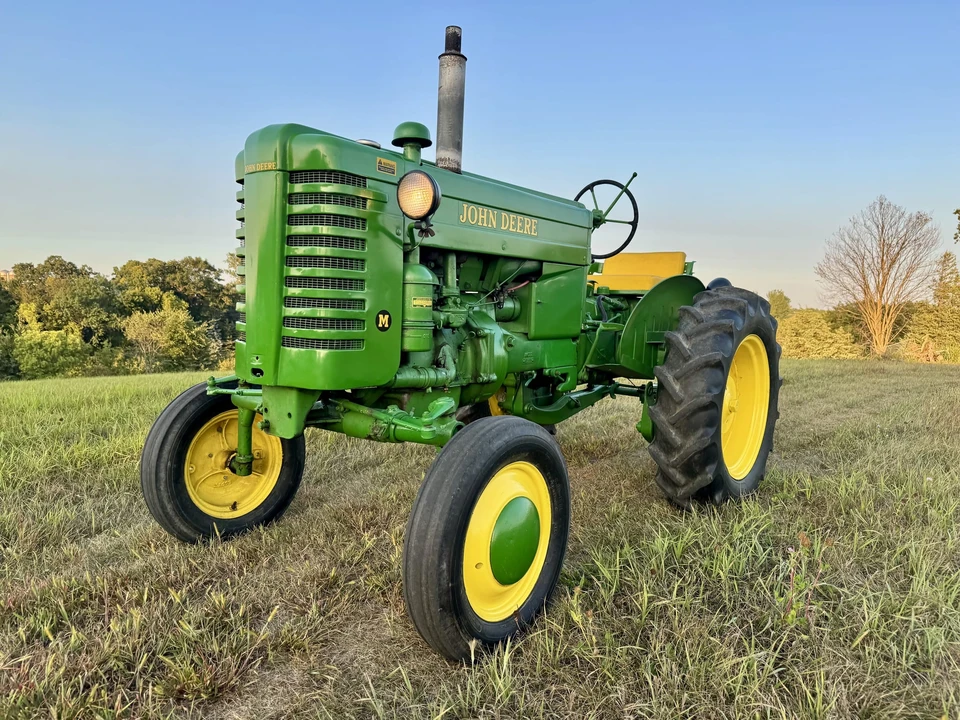 1950 John Deere - Image 2 of 31