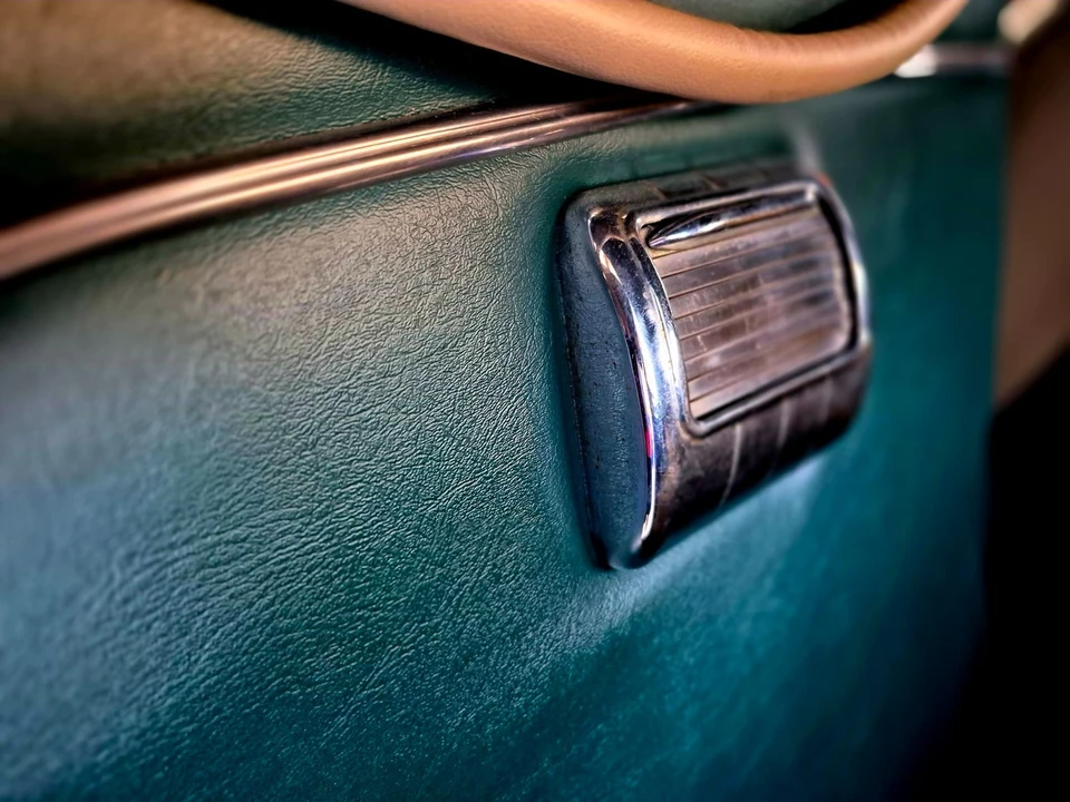 1950 Lincoln Cosmopolitan - Image 14 of 21